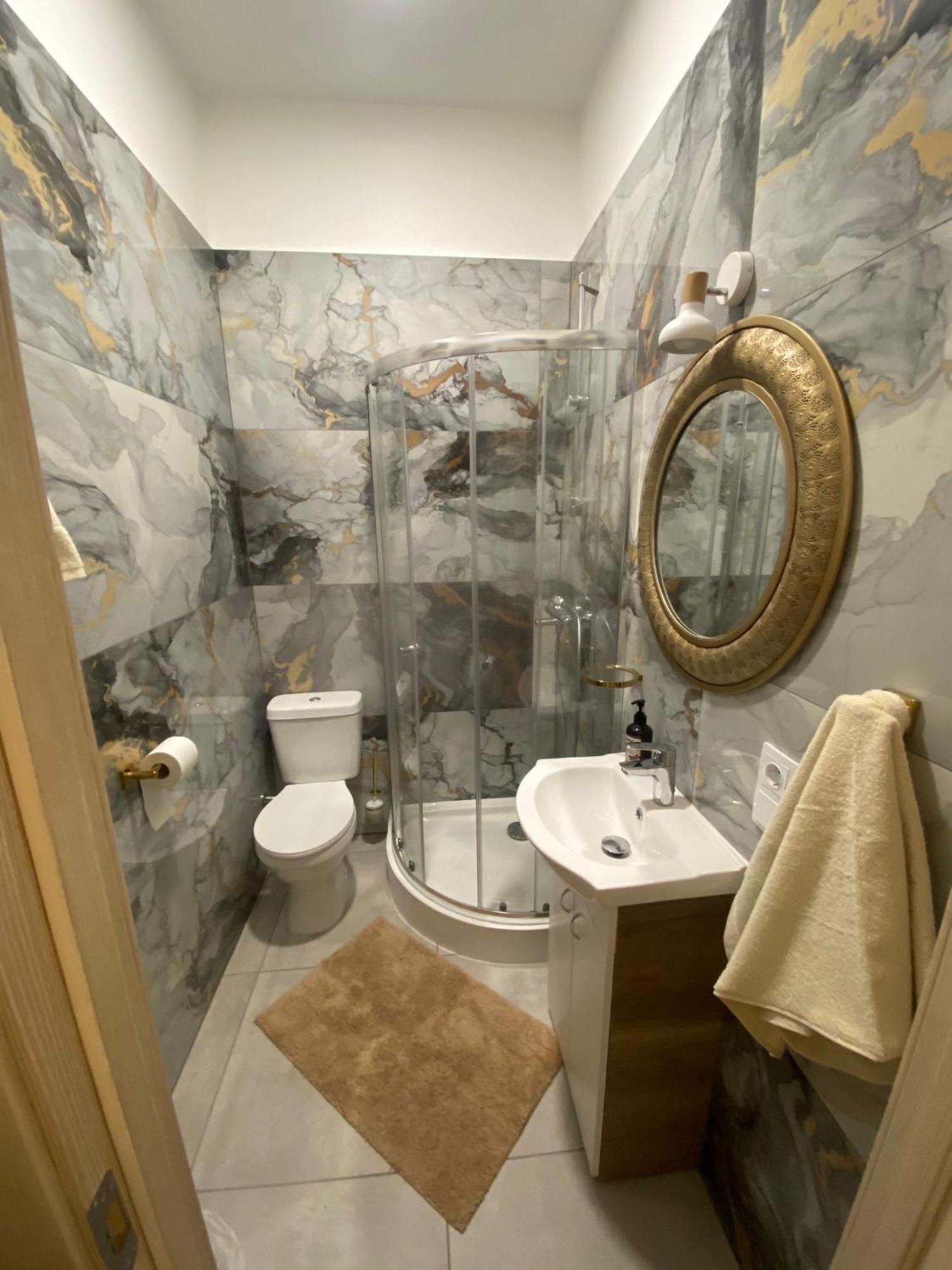 Ferienwohnung Golden Rush Riga Exterior foto